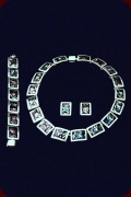 Collier-Sets ab 200 € Collier-Sets ab 200 €